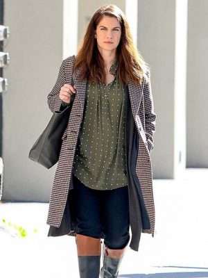 Inventing Anna 2022 Vivian Kent Checkered Coat