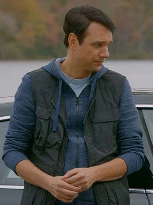 Cobra Kai S03 Daniel LaRusso Vest