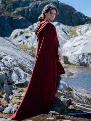 The Lord Of The Rings Nazanin Boniadi Cloak