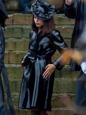 Alternative view of The Batman 2022 Selina Kyle Coat