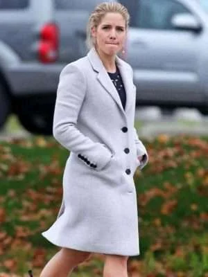 Arrow S06 Felicity Smoak White Coat