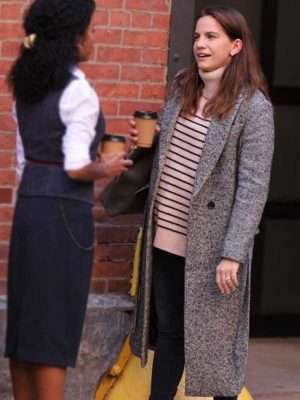 Inventing Anna 2022 Vivian Kent Grey Coat