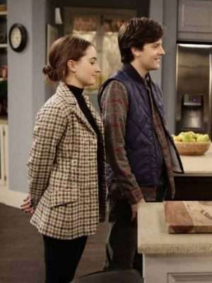 Last Man Standing Kaitlyn Dever Coat