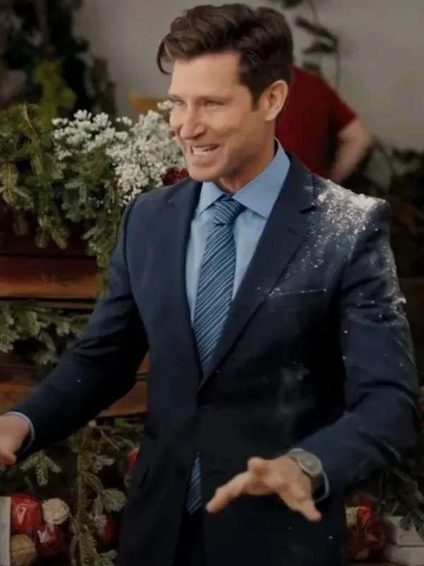Christmas in Washington Damon Runyan Blazer - Image 3