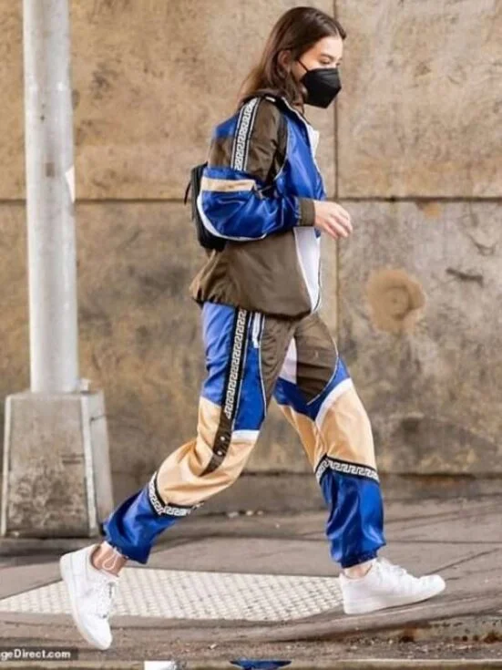 Hailee Steinfeld Blue Tracksuit