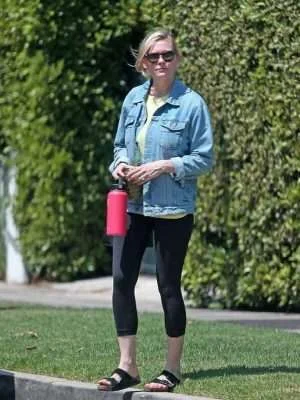 Alternative view of Kirsten Dunst Blue Jacket