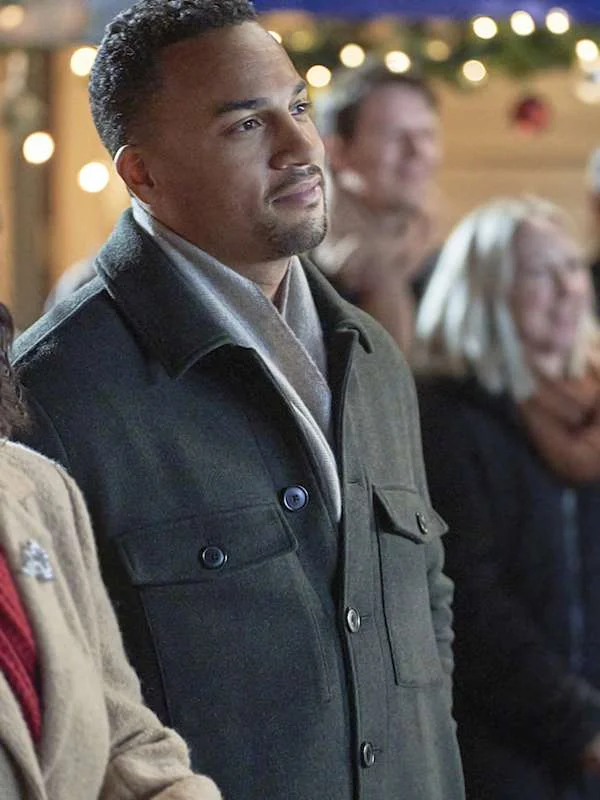 Michael Xavier A Christmas Treasure Kyle Jacket - Image 3