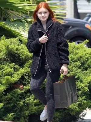 Modern Family Ariel Winter Black Jacket