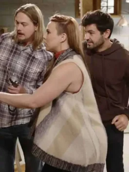 Last Man Standing Amanda Fuller Cardigan side pose