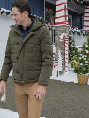 Alternative view of Ryan Anderson The Santa Stakeout Puffer Jacket