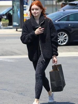 Alternative view of Modern Family Ariel Winter Black Jacket