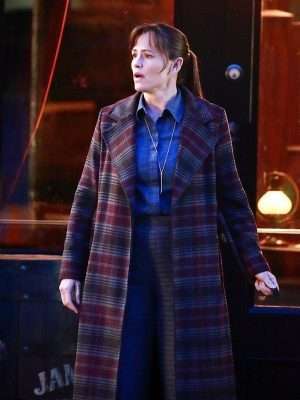 Alternative view of Jennifer Garner The Adam Project Trench Coat