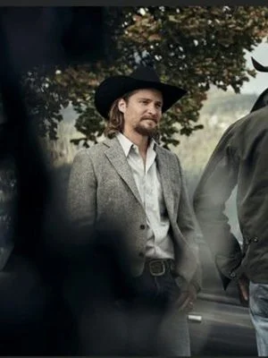 Alternative view of Luke Grimes Yellowstone S03 Grey Blazer