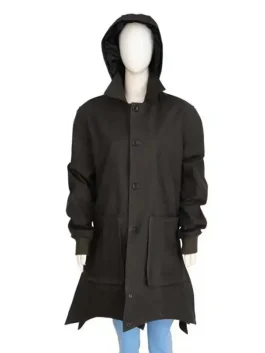 avengers-infinity-war-elizabeth-olsen-cotton-coat