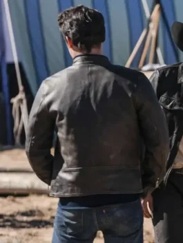 roswell-new-mexico-max-evans-black-jacket