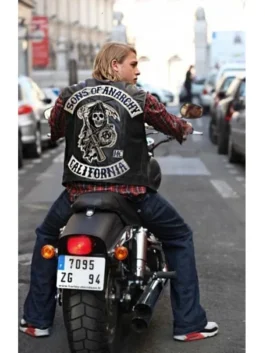 Sons of anarchy leather jacket worn by Jax Teller while riding a motorcycle. Features the large SOA Reaper patch. soa leather jacket