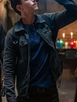 uncharted-mark-wahlberg-black-jacket