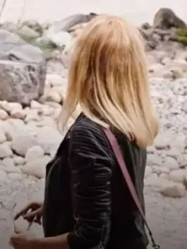 yellowstone-s04-beth-dutton-black-jacket