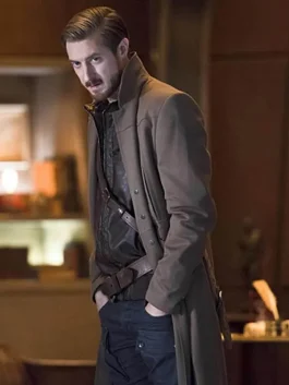 legend-of-tomorrow-rip-hunter-coat