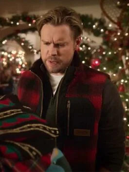 Falling for Christmas 2022 Chord Overstreet Vest