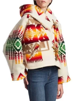 yellowstone-beth-dutton-white-poncho-coat