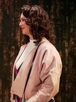 Firefly Lane S02 Tully Hart Pink Coat