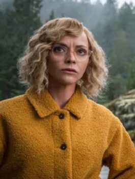 Yellowjackets S02 Christina Ricci Yellow Jacket