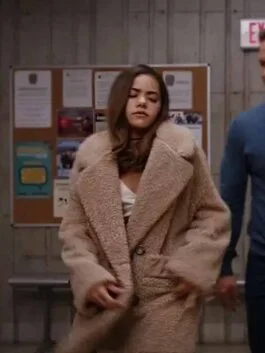 Ginny & Georgia S02 Ginny Miller Shearling Coat