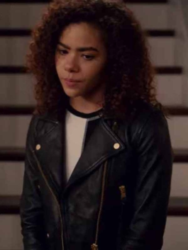 Women’s cropped real leather jacket featuring a lapel-style collar and zippered cuffs.