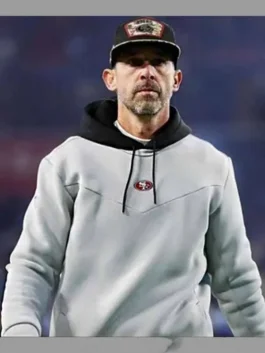 Sideline-inspired fleece pullover with an athletic fit and contrasting black hood detail.