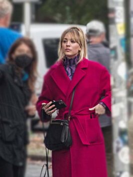 Cassie Bowden The Flight Attendant S02 Pink Coat