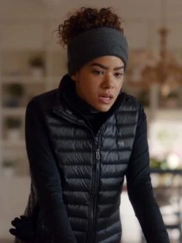 Ginny & Georgia S02 Ginny Miller Puffer Vest