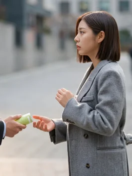 Jin Young Seo A Business Proposal Seol In-ah Grey Trench Coat