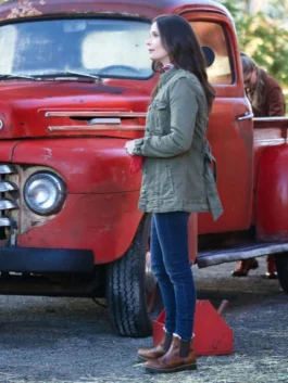 Superman and Lois Elizabeth Tulloch Green Jacket