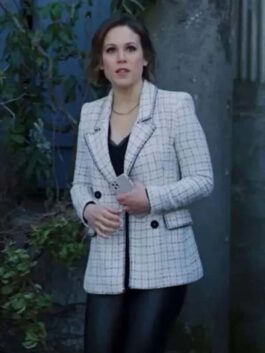 The Wedding Cottage Vanessa Doyle Blazer