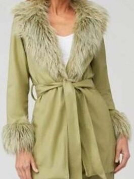 Single Drunk Female S02 Busy Philipps Coat