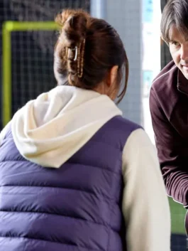 a-winning-team-nadia-hatta-purple-vest