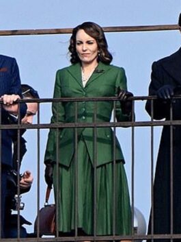 A Haunting In Venice 2023 Tina Fey Green Coat