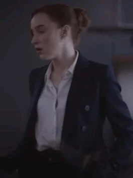 Fair Play 2023 Phoebe Dynevor Blue Blazer