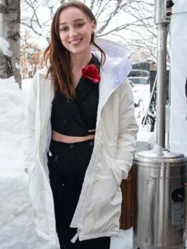 Fair Play 2023 Phoebe Dynevor White Coat