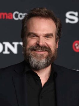 Gran Turismo 2023 David Harbour Blue Blazer
