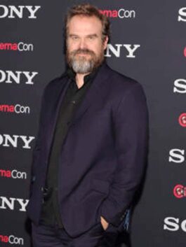 Gran Turismo 2023 David Harbour Blue Blazer