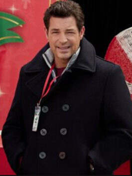 Ms. Christmas Comes To Town Travis Coat