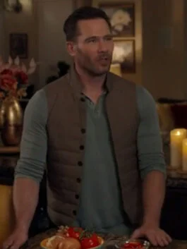 Notes Of Autumn Luke Macfarlane Vest