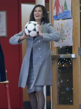 A Kiss Before Christmas Teri Hatcher Coat