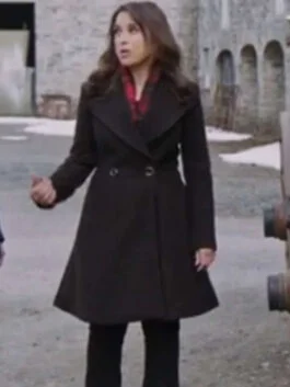 A Merry Scottish Christmas Lacey Chabert Black Coat