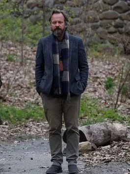 Memory Peter Sarsgaard Blazer