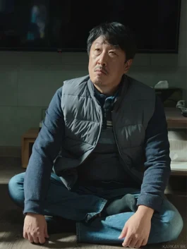 Hyun Bong Sik A Killer Paradox 2024 Park Choong Jin Grey Puffer Vest