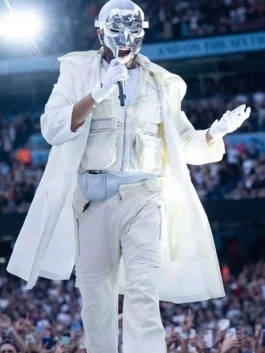 The-Weeknd-After-Hours-Til-Dawn-Tour-White-Coat