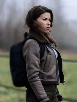 Tracker S2 Sofia Pernas Shearling Jacket Side